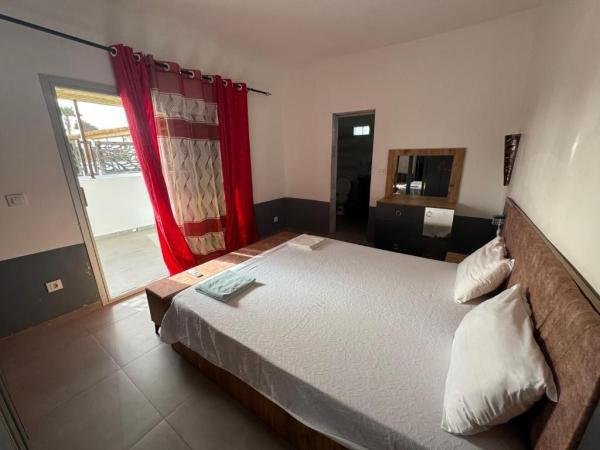 chambre-double-hotel-sejour-authentique-senegal